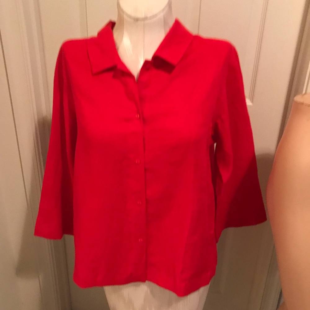 World’s Apart blouse new size small 100% linen cherry
